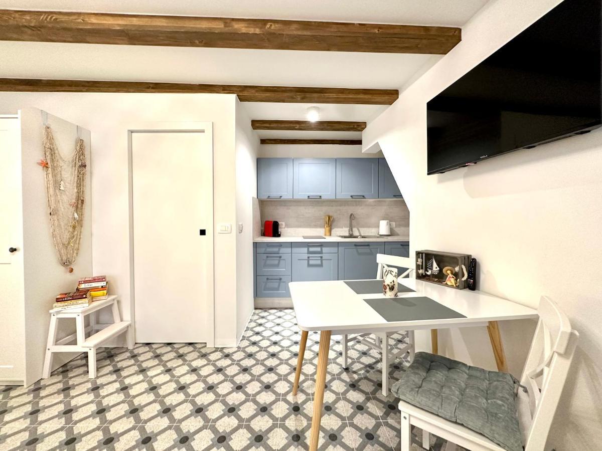 Angela Apartment