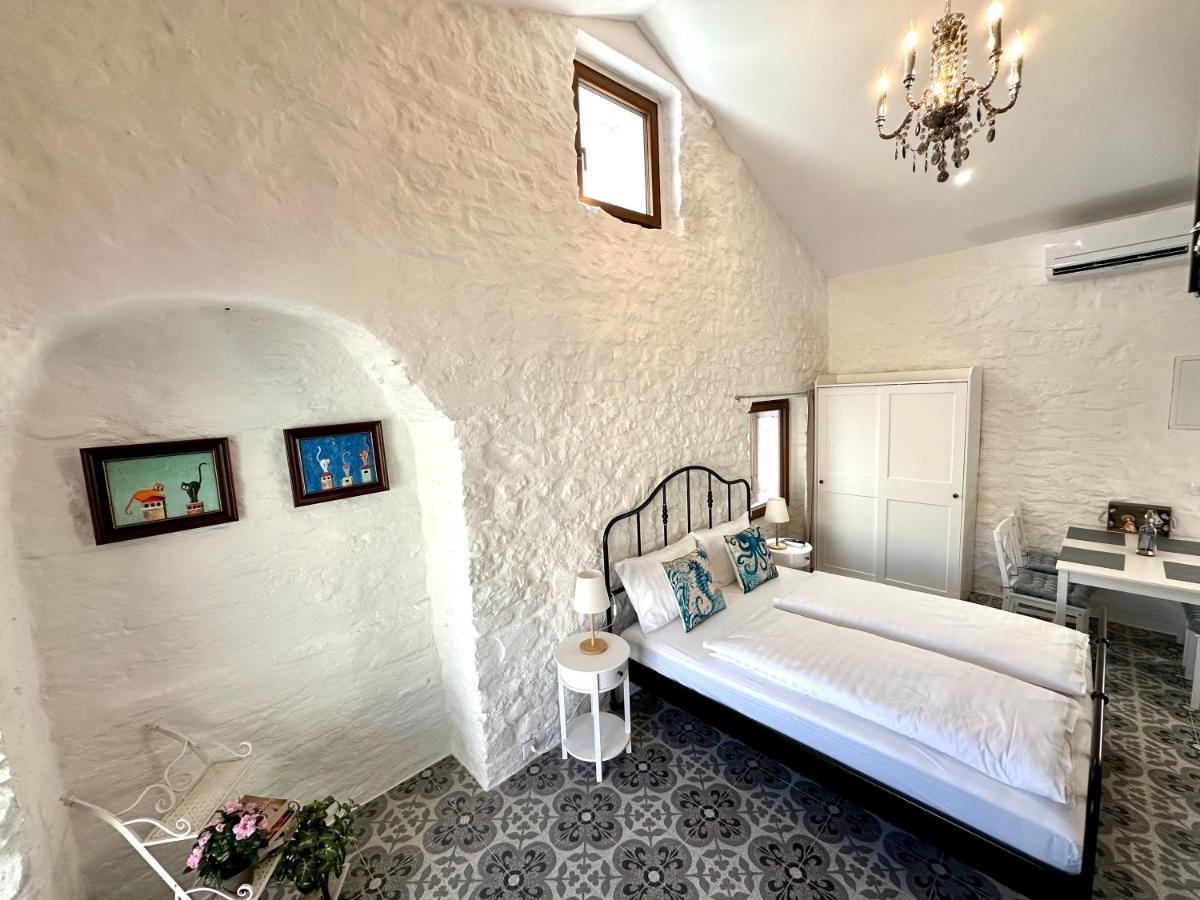 Apartment Angela Piran